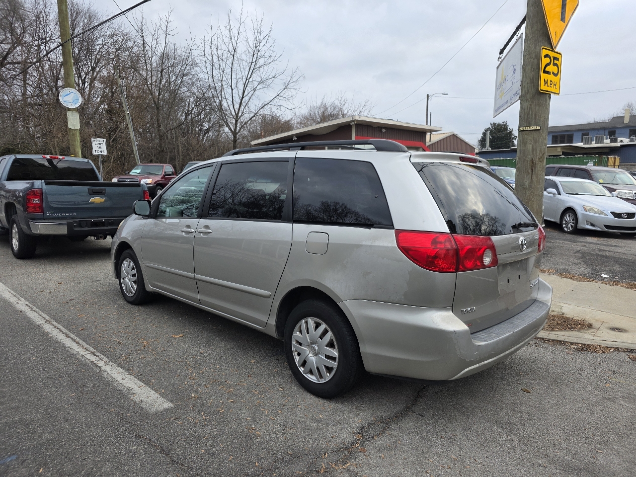 Toyota Sienna LE FWD 8-Passenger Seating 2008