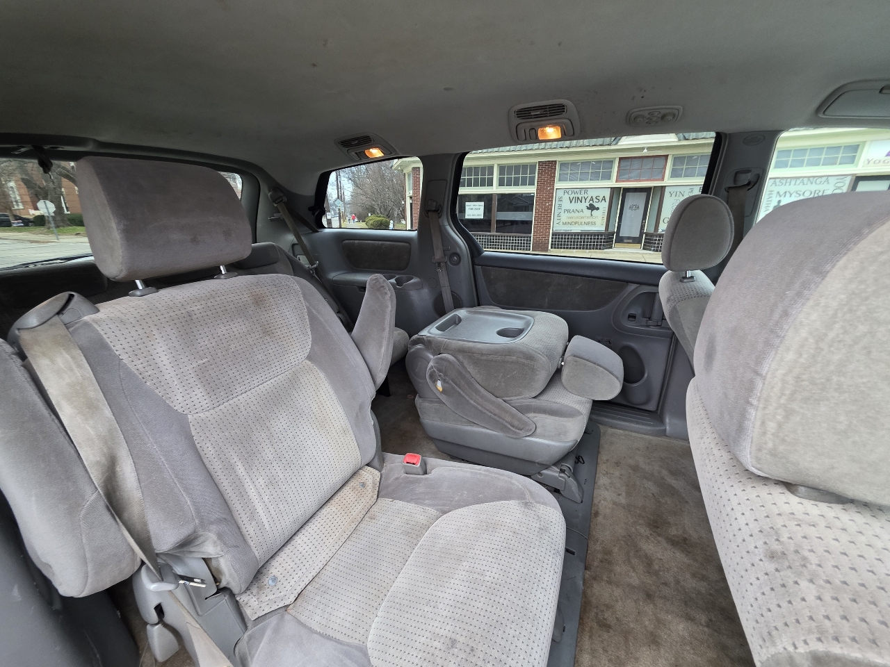 Toyota Sienna LE FWD 8-Passenger Seating 2008