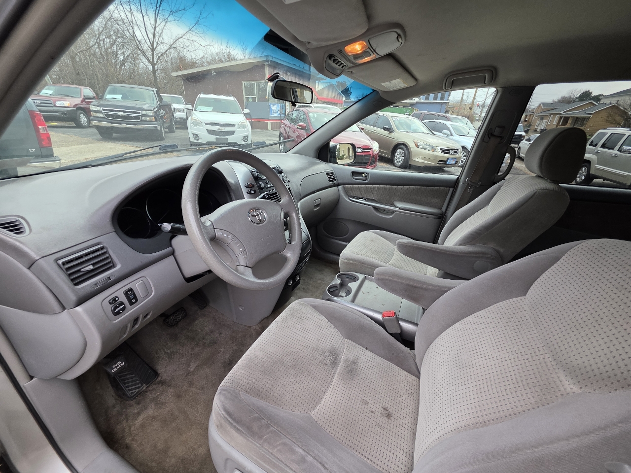 Toyota Sienna LE FWD 8-Passenger Seating 2008