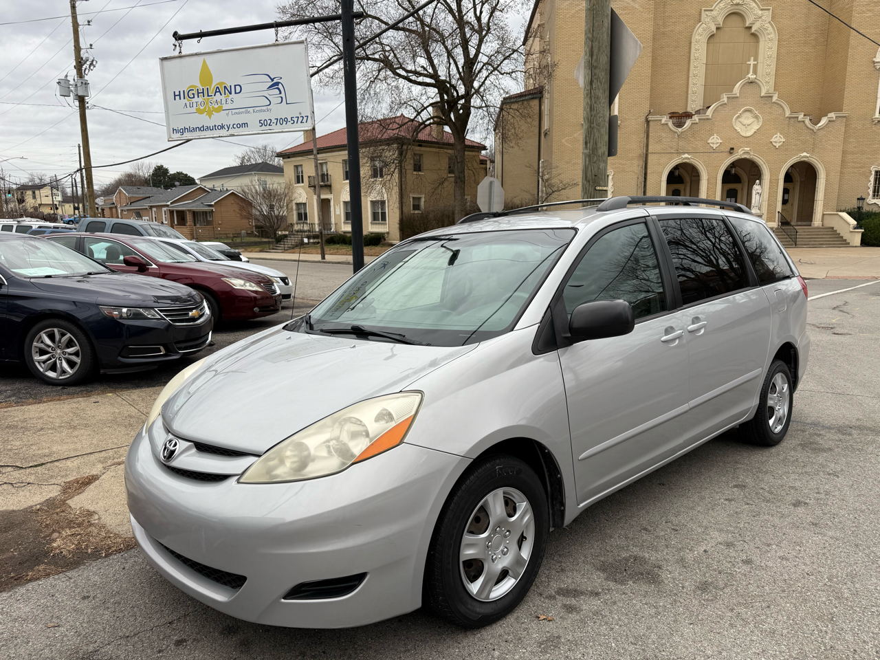 2008 Toyota Sienna LE FWD 8-Passenger Seating