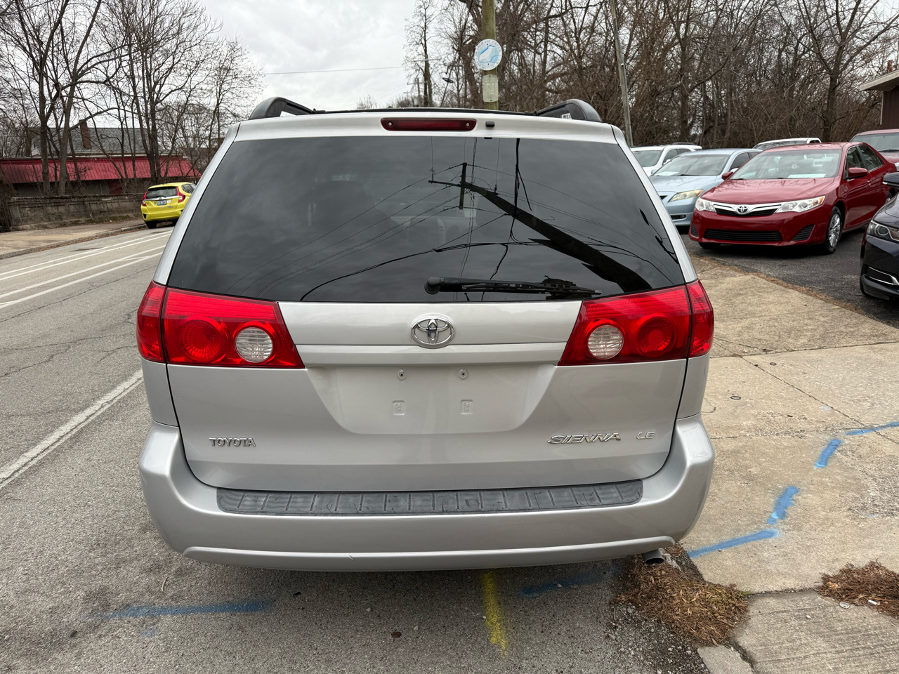 Toyota Sienna LE FWD 8-Passenger Seating 2008