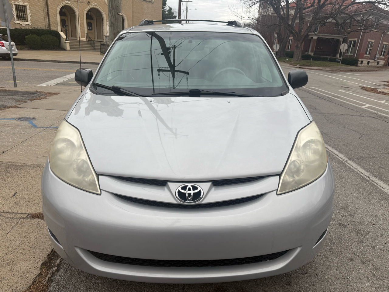 Toyota Sienna LE FWD 8-Passenger Seating 2008