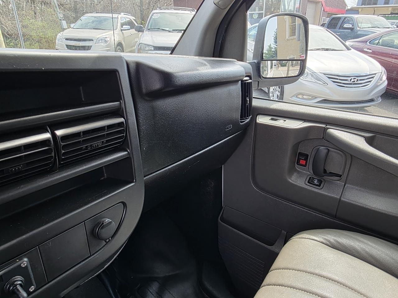 Chevrolet Express 1500 AWD Cargo 2014