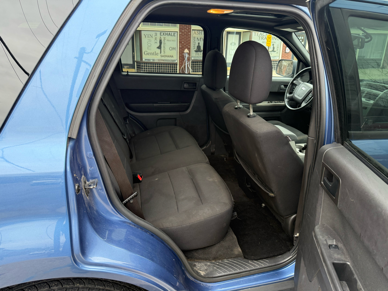 Ford Escape XLT FWD I4 2009