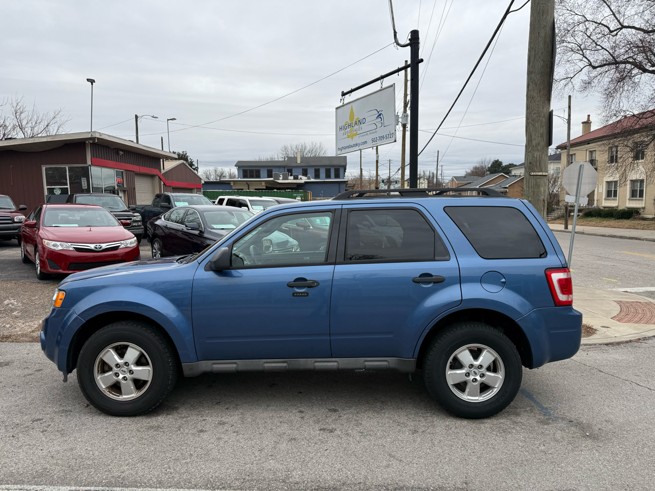 Ford Escape XLT FWD I4 2009