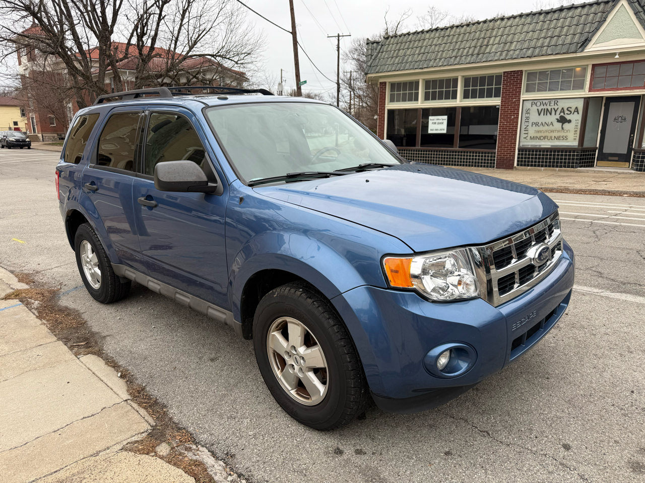 Ford Escape XLT FWD I4 2009
