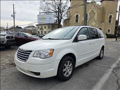 2008 Chrysler Town & Country 