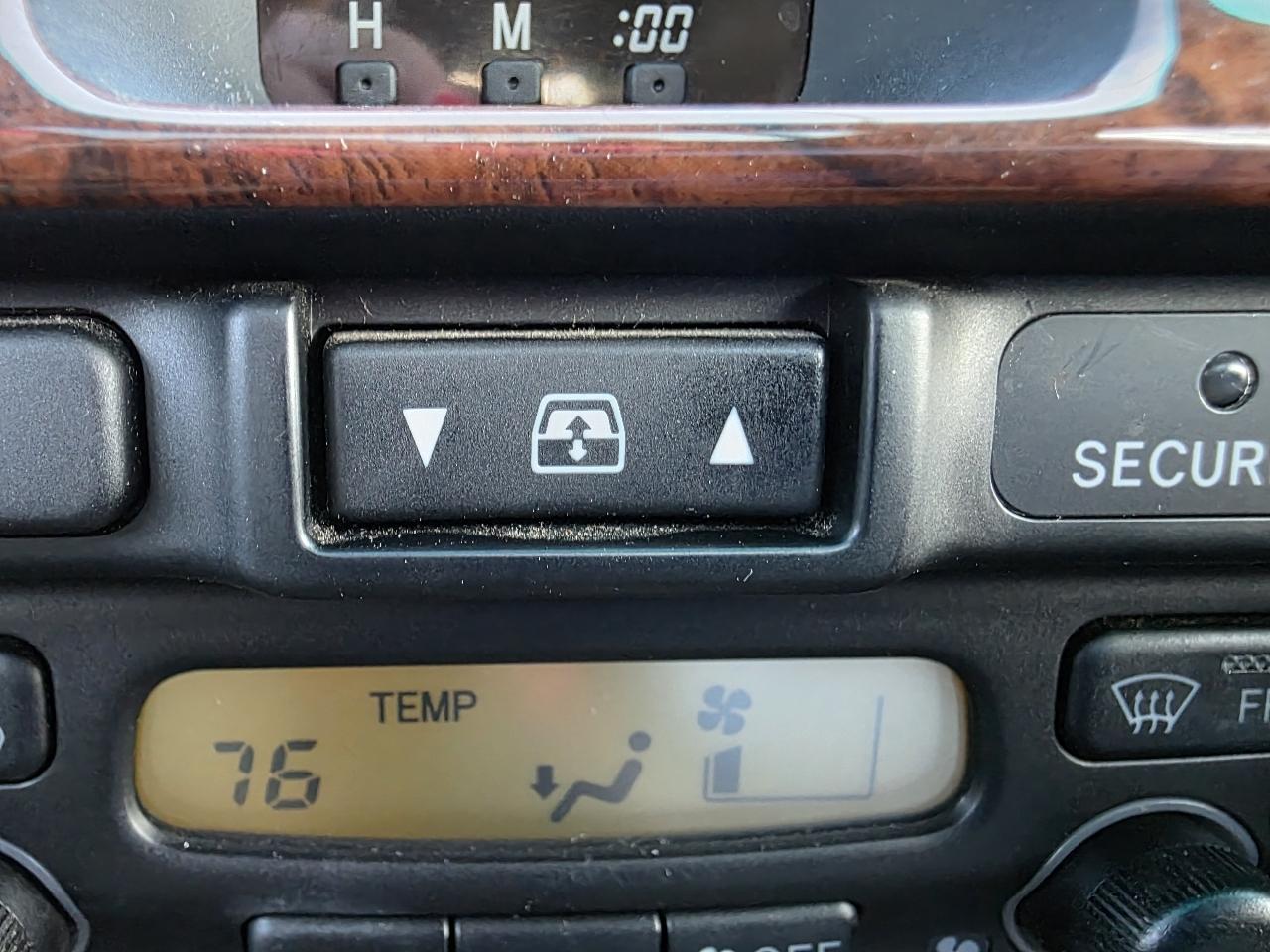 Toyota 4Runner Limited 2WD 2000