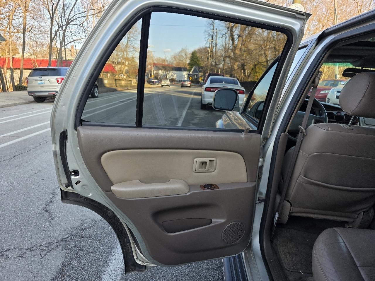 Toyota 4Runner Limited 2WD 2000