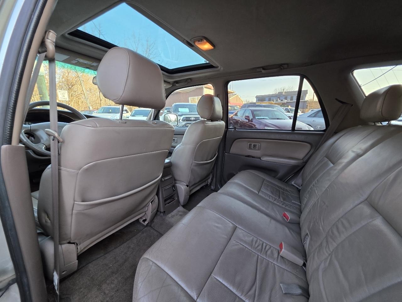 Toyota 4Runner Limited 2WD 2000