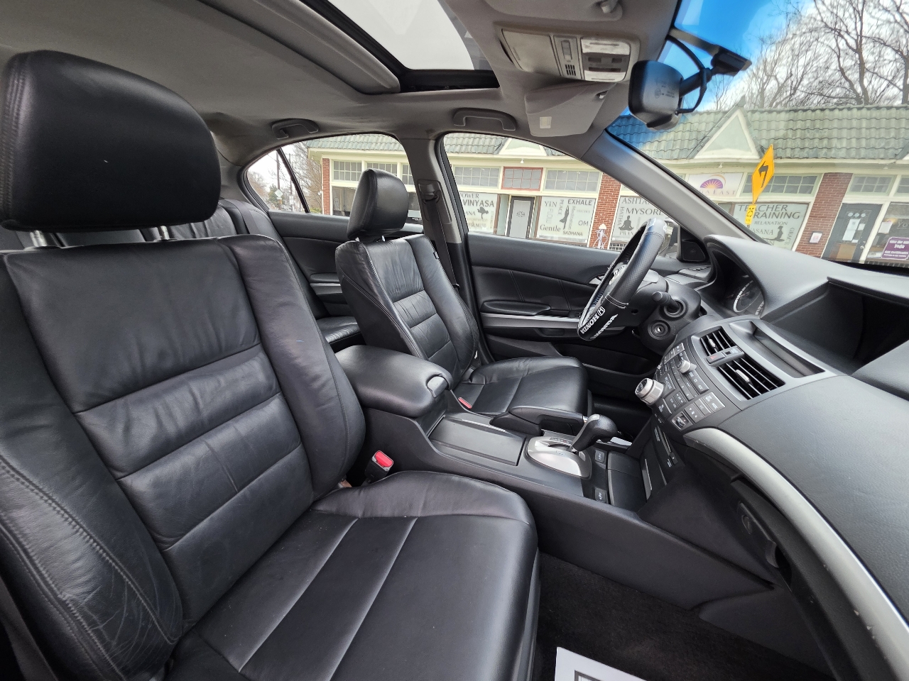 Honda Accord EX-L V-6 Sedan AT 2009