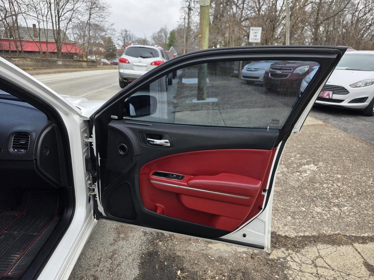 Dodge Charger SXT AWD 2013