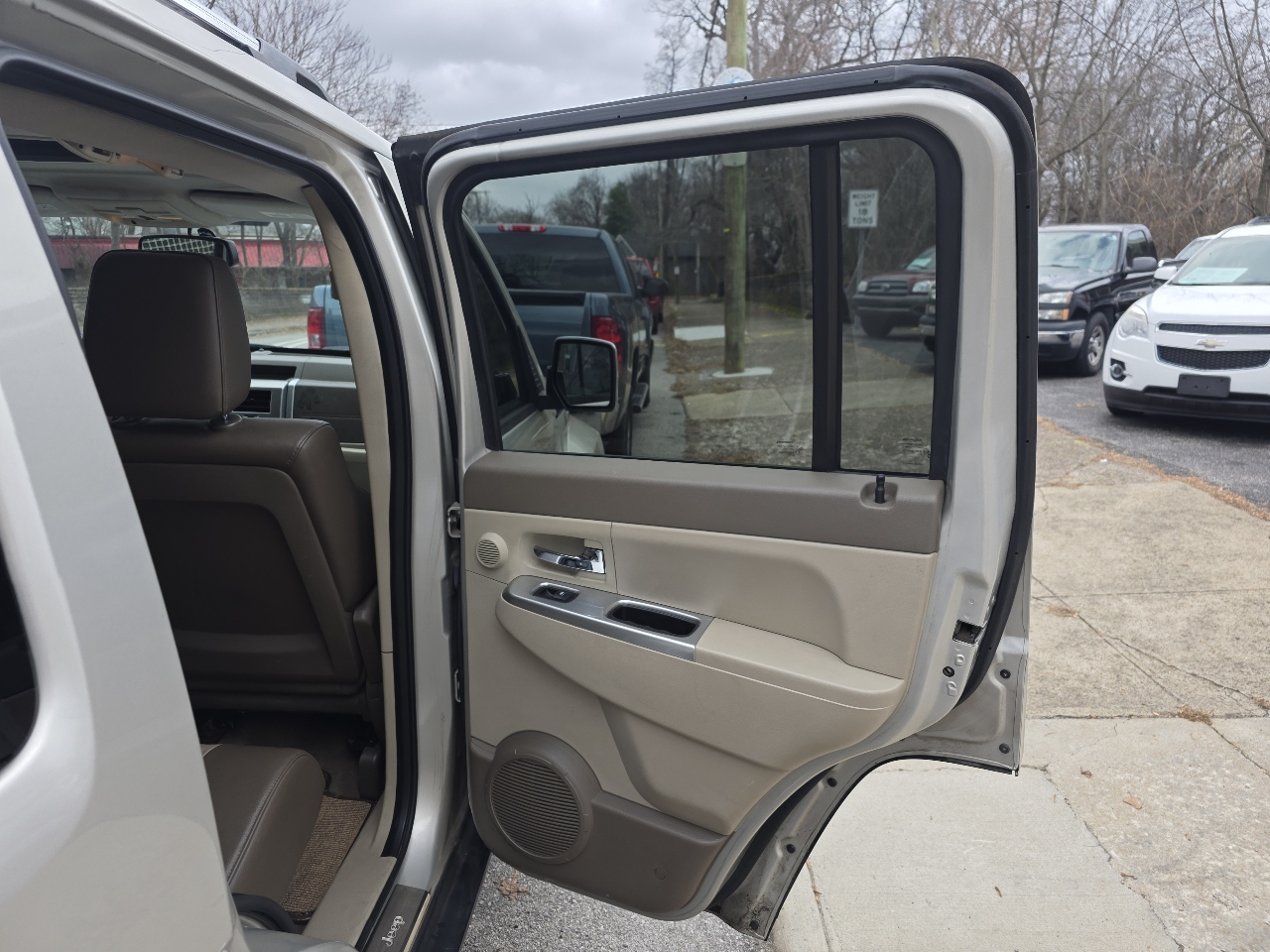 Jeep Liberty Limited 4WD 2008