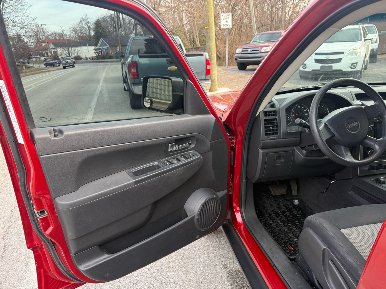 Jeep Liberty Sport 4WD 2010