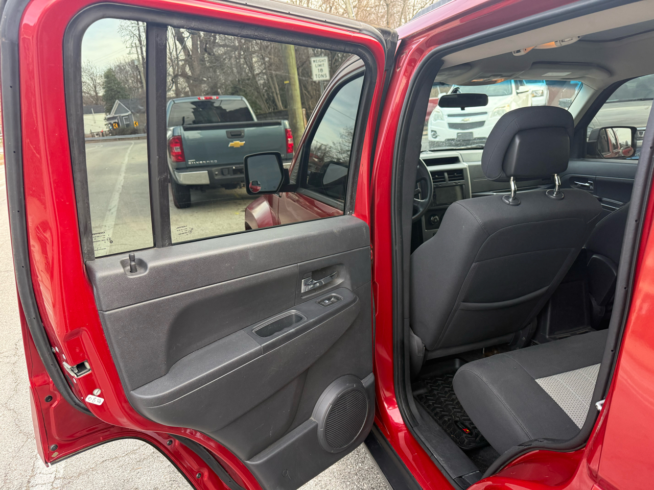 Jeep Liberty Sport 4WD 2010