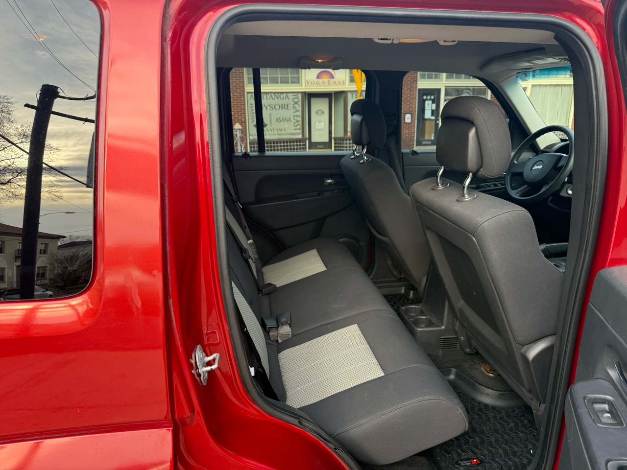 Jeep Liberty Sport 4WD 2010