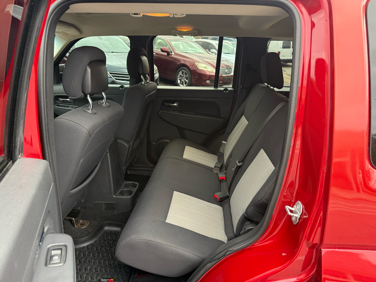 Jeep Liberty Sport 4WD 2010