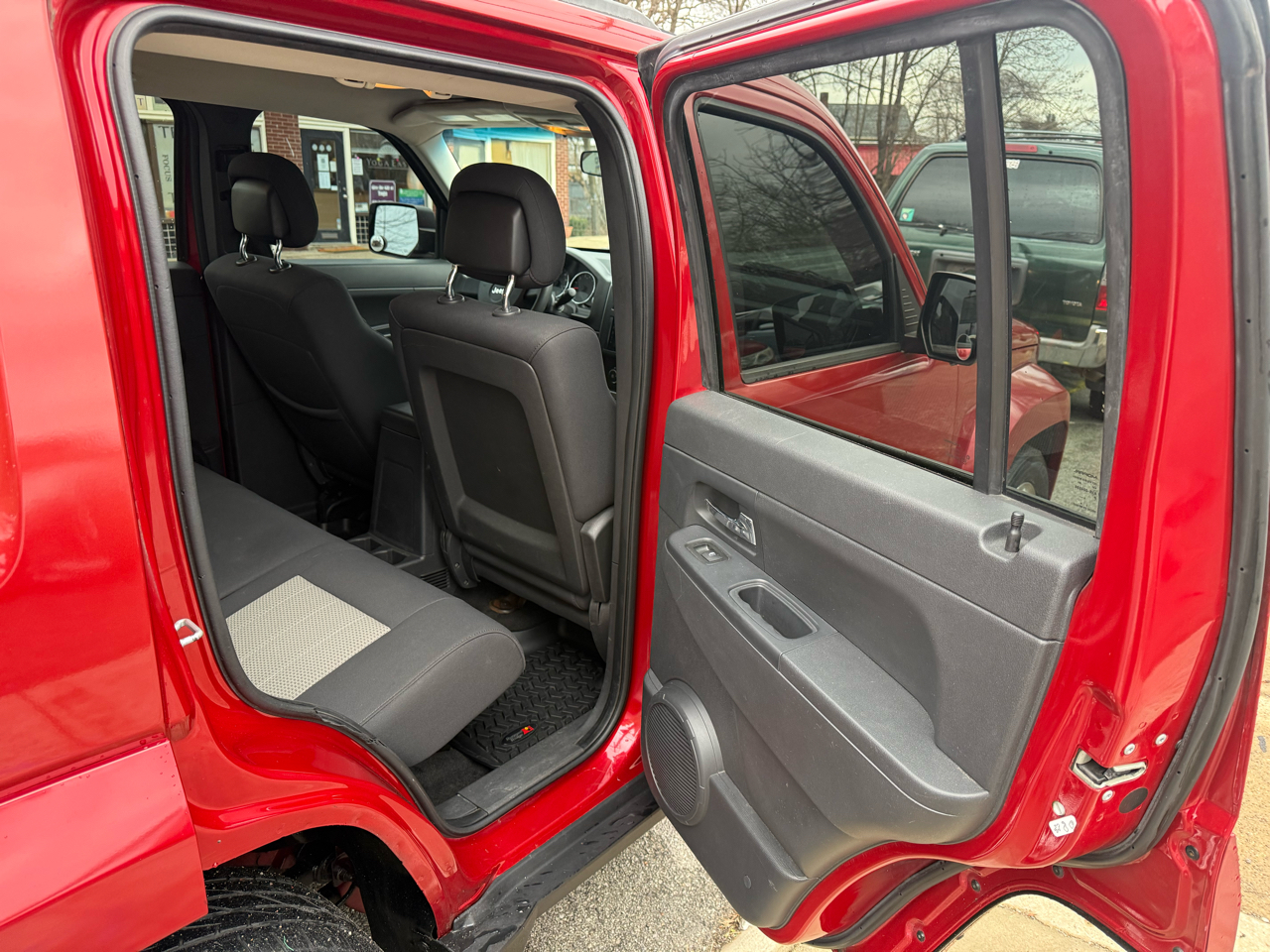 Jeep Liberty Sport 4WD 2010