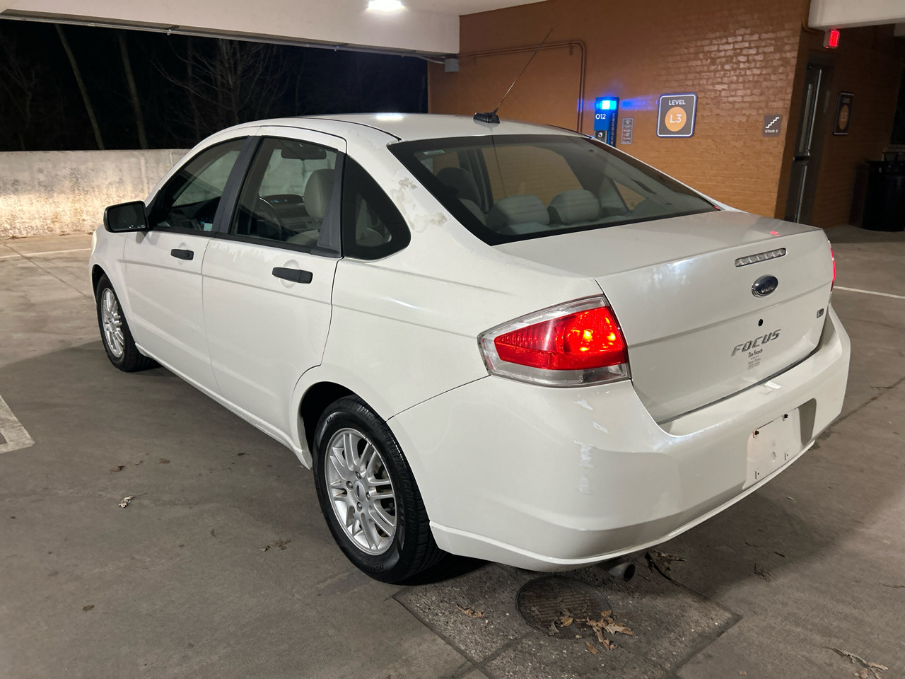 Ford Focus SE Sedan 2009