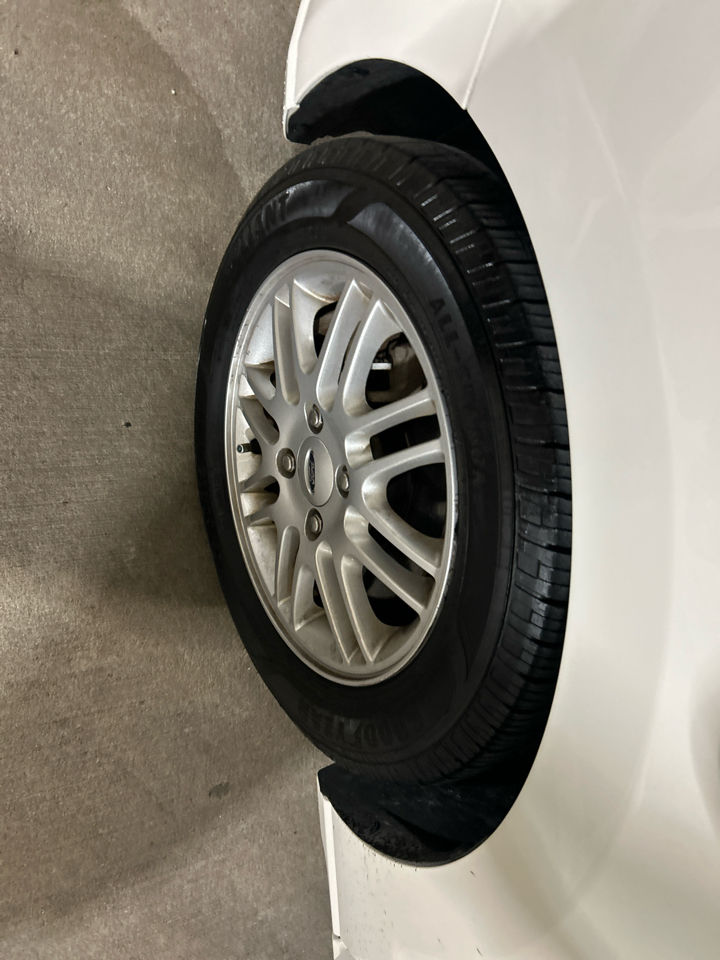 Ford Focus SE Sedan 2009