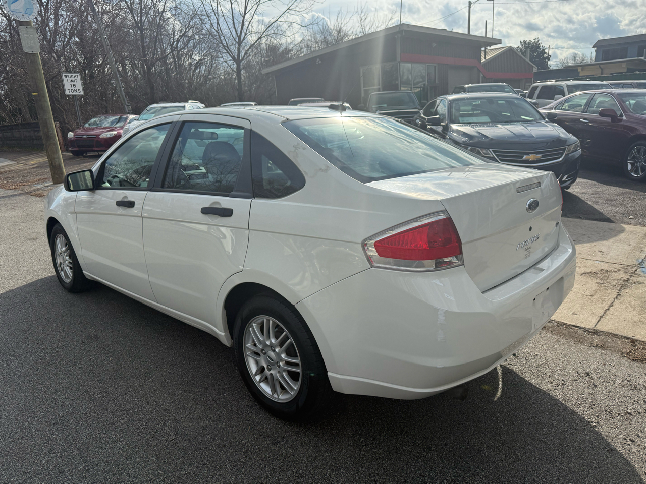 Ford Focus SE Sedan 2009
