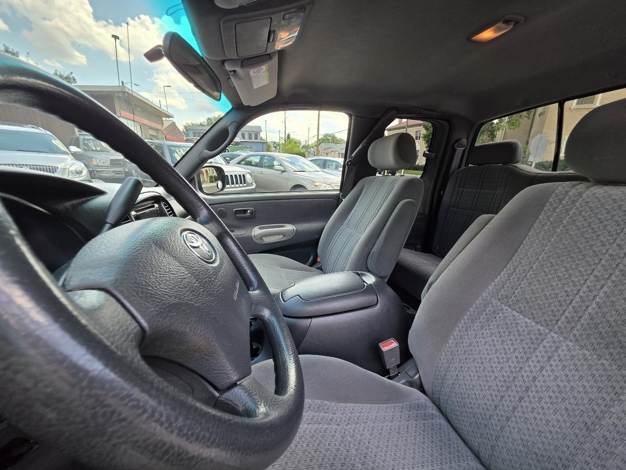 Toyota Tundra SR5 Access Cab 4WD 2003