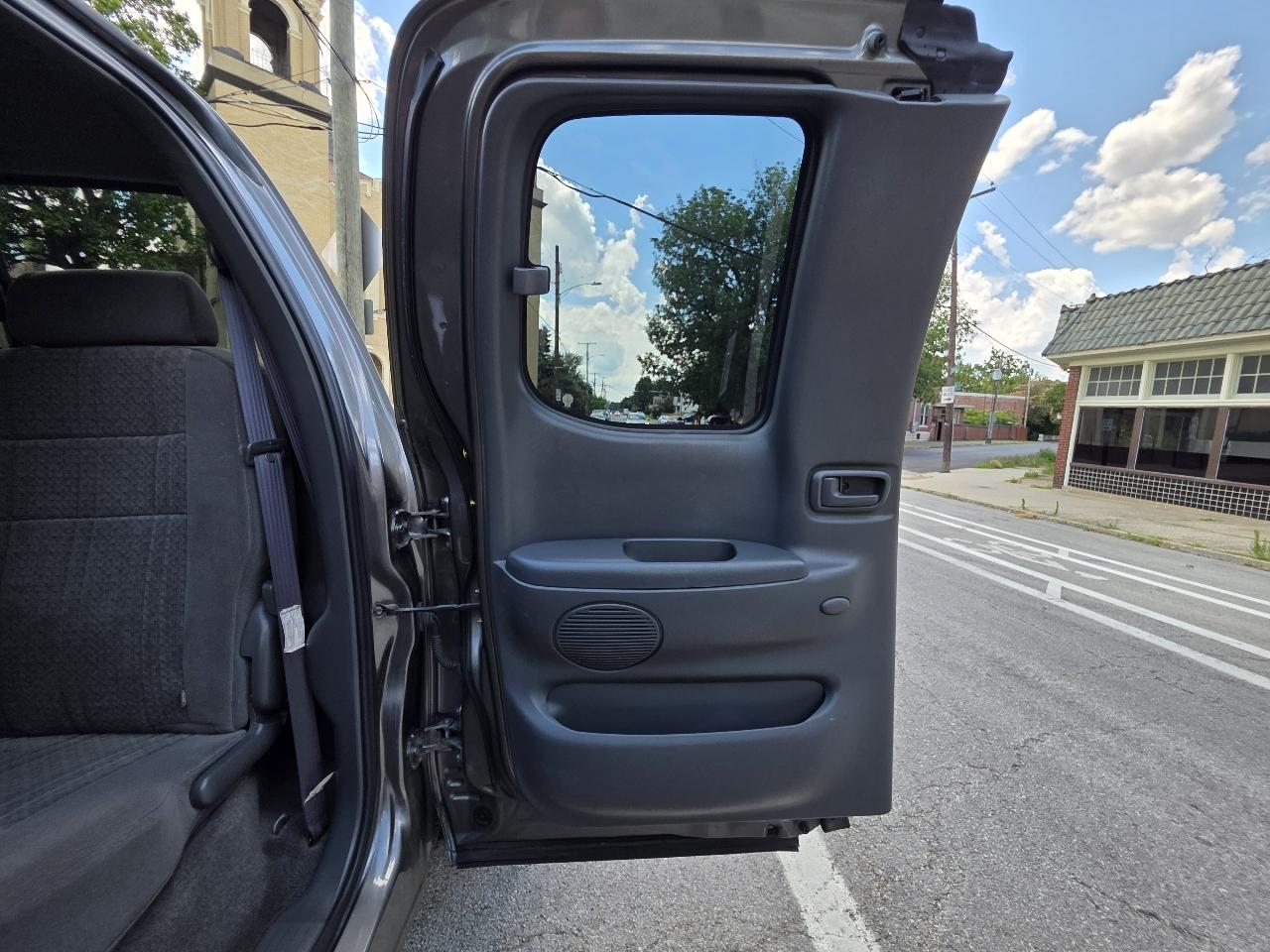Toyota Tundra SR5 Access Cab 4WD 2003