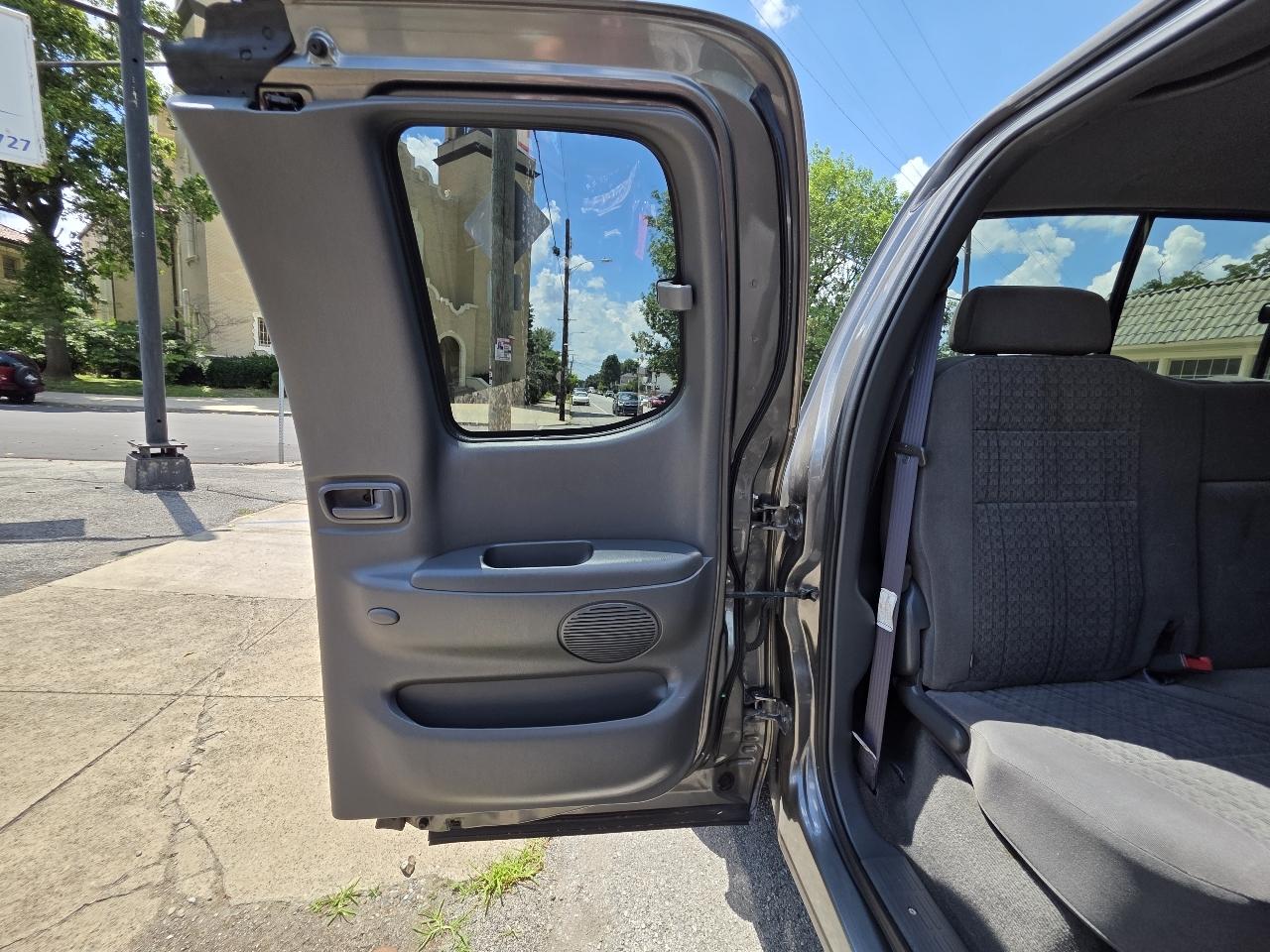 Toyota Tundra SR5 Access Cab 4WD 2003