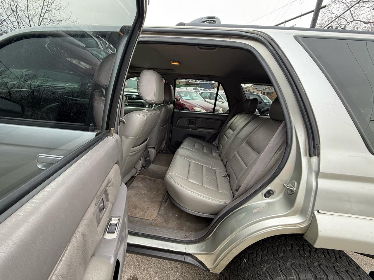 Toyota 4Runner SR5 4WD 2001