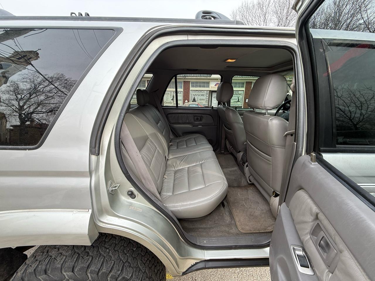 Toyota 4Runner SR5 4WD 2001