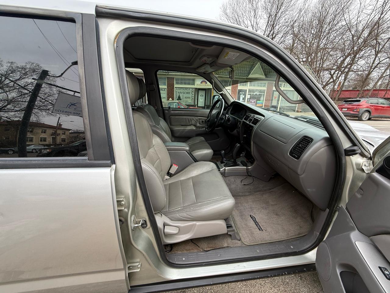 Toyota 4Runner SR5 4WD 2001