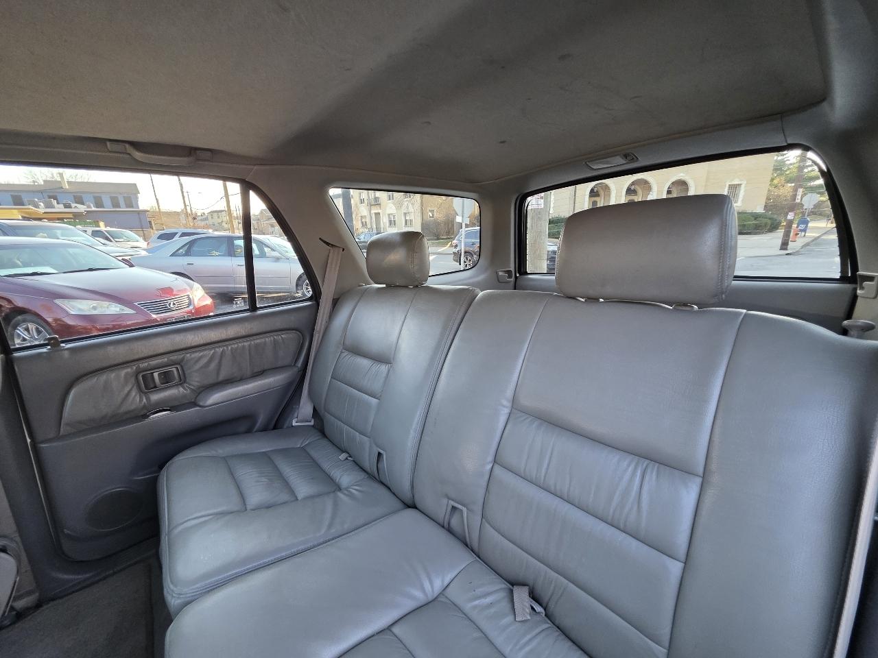 Toyota 4Runner SR5 4WD 2001