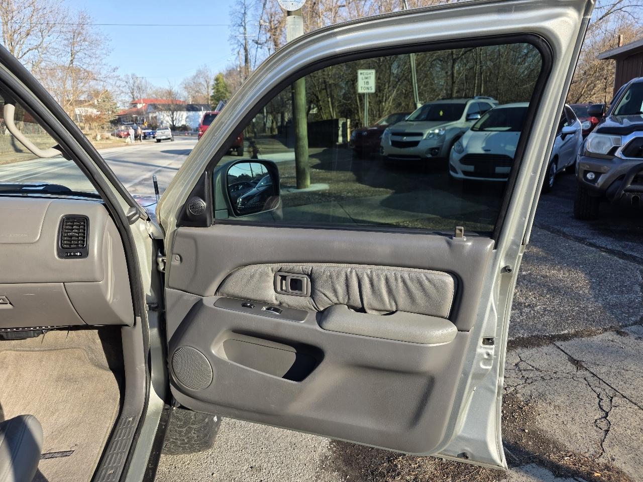 Toyota 4Runner SR5 4WD 2001