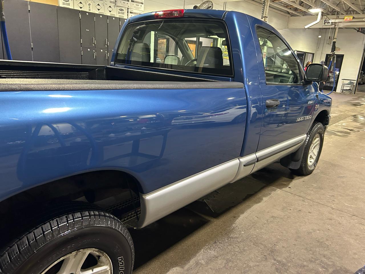 Dodge Ram 1500 SLT 4WD 2006
