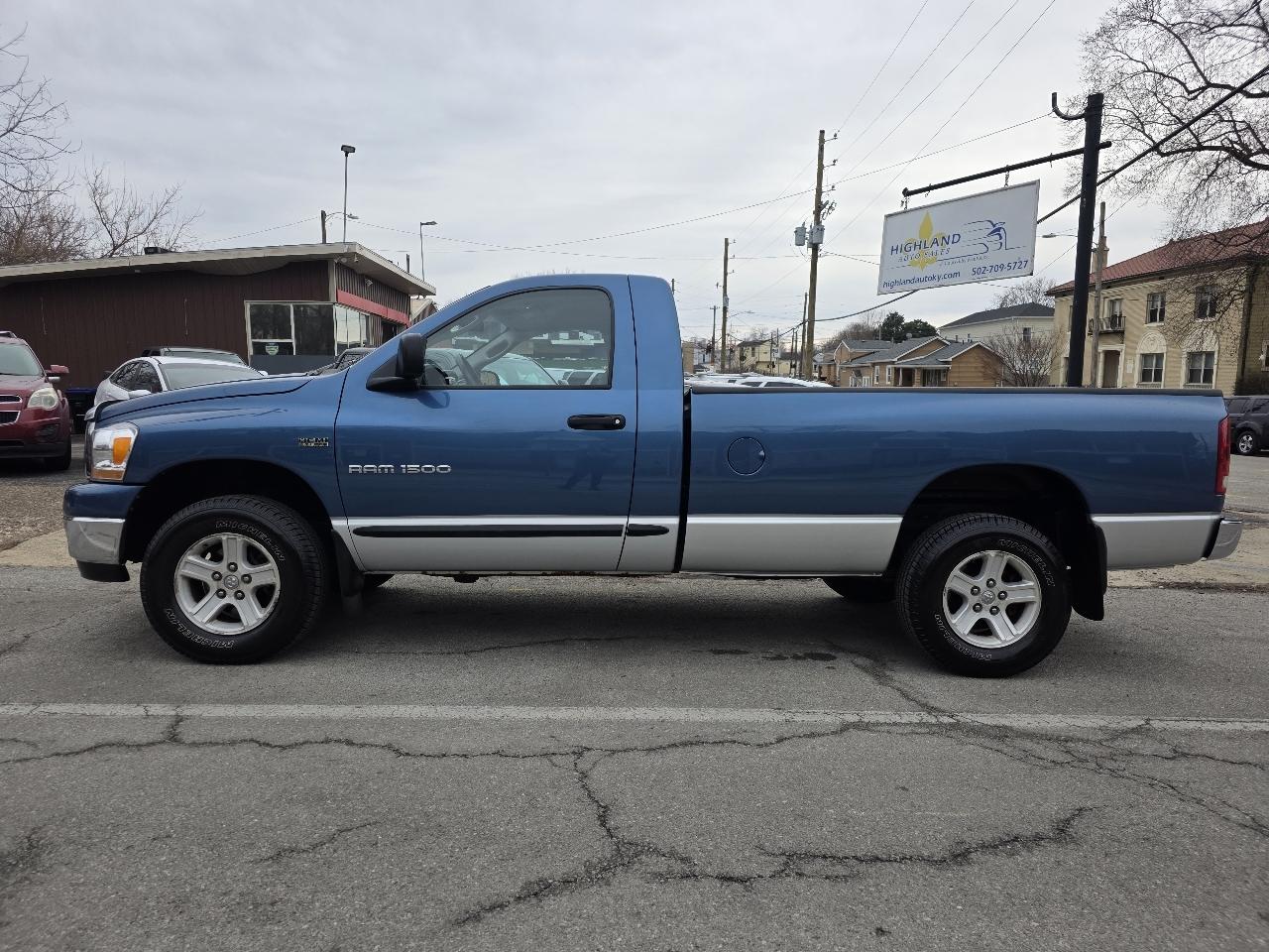 Dodge Ram 1500 SLT 4WD 2006