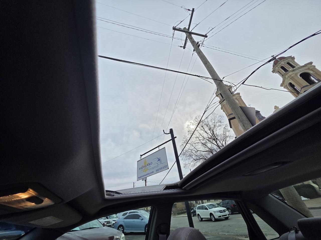 Toyota Avalon XLS 4D Sedan 2000