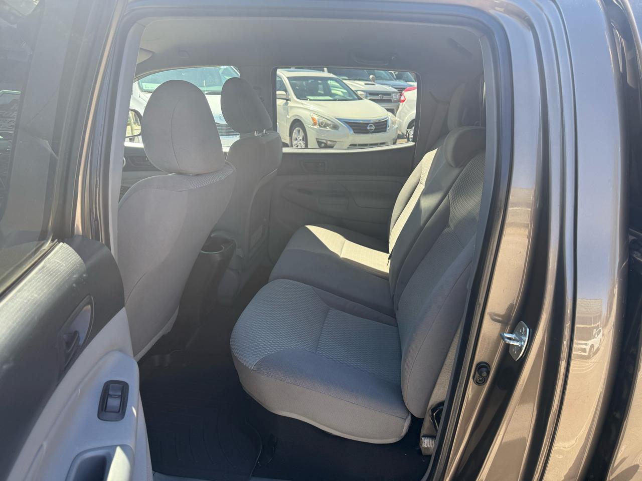 Toyota Tacoma SR5 Double Cab 4WD V6 2012