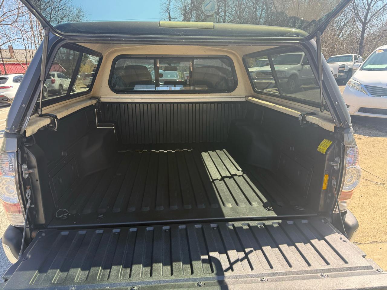 Toyota Tacoma SR5 Double Cab 4WD V6 2012