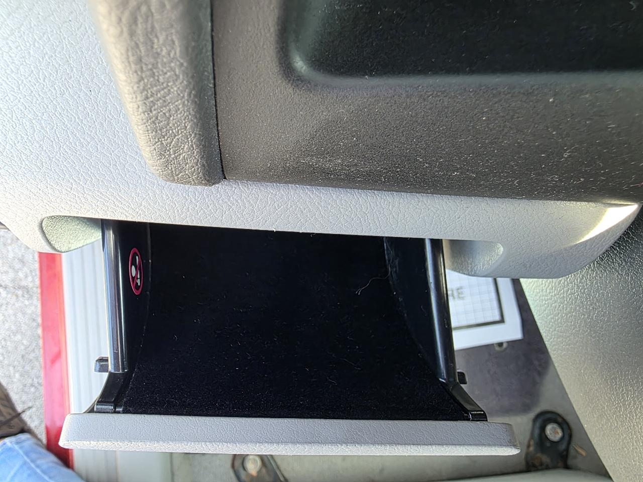 Toyota Camry LE 5-Spd AT 2009