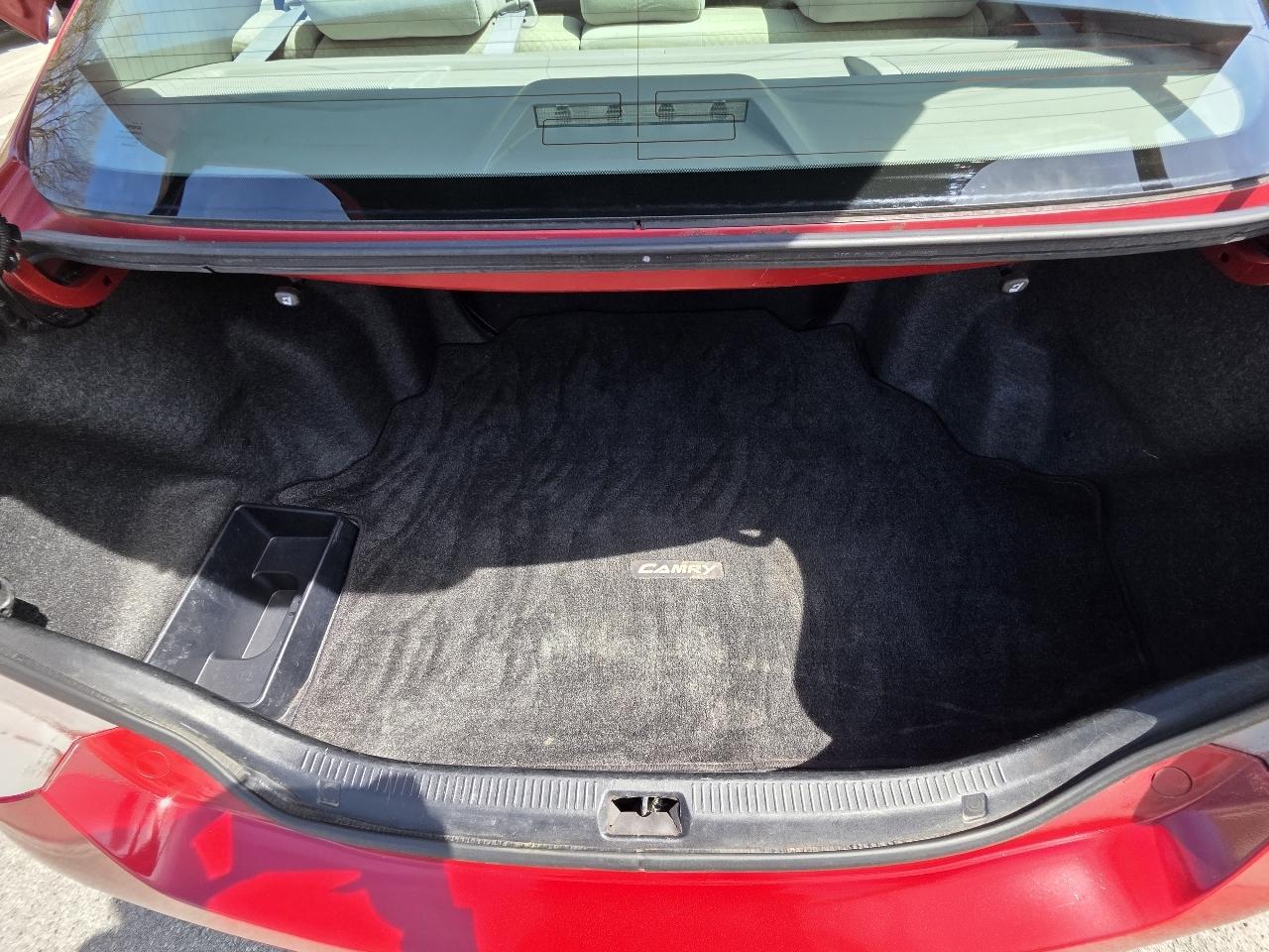 Toyota Camry LE 5-Spd AT 2009