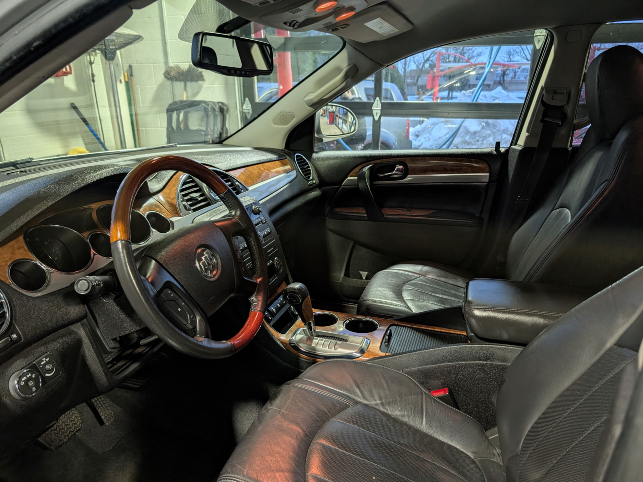 Buick Enclave Leather FWD 2012