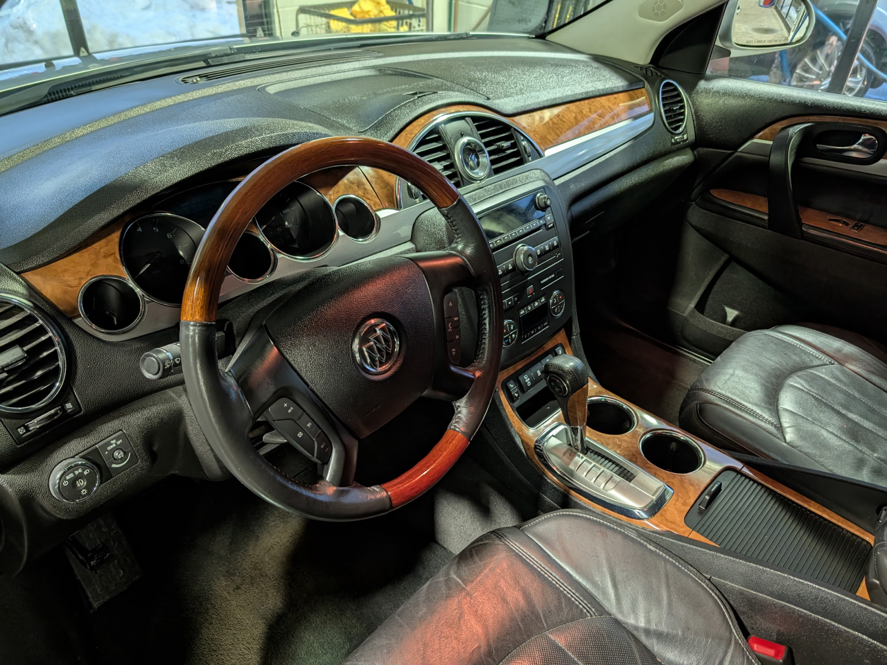 Buick Enclave Leather FWD 2012