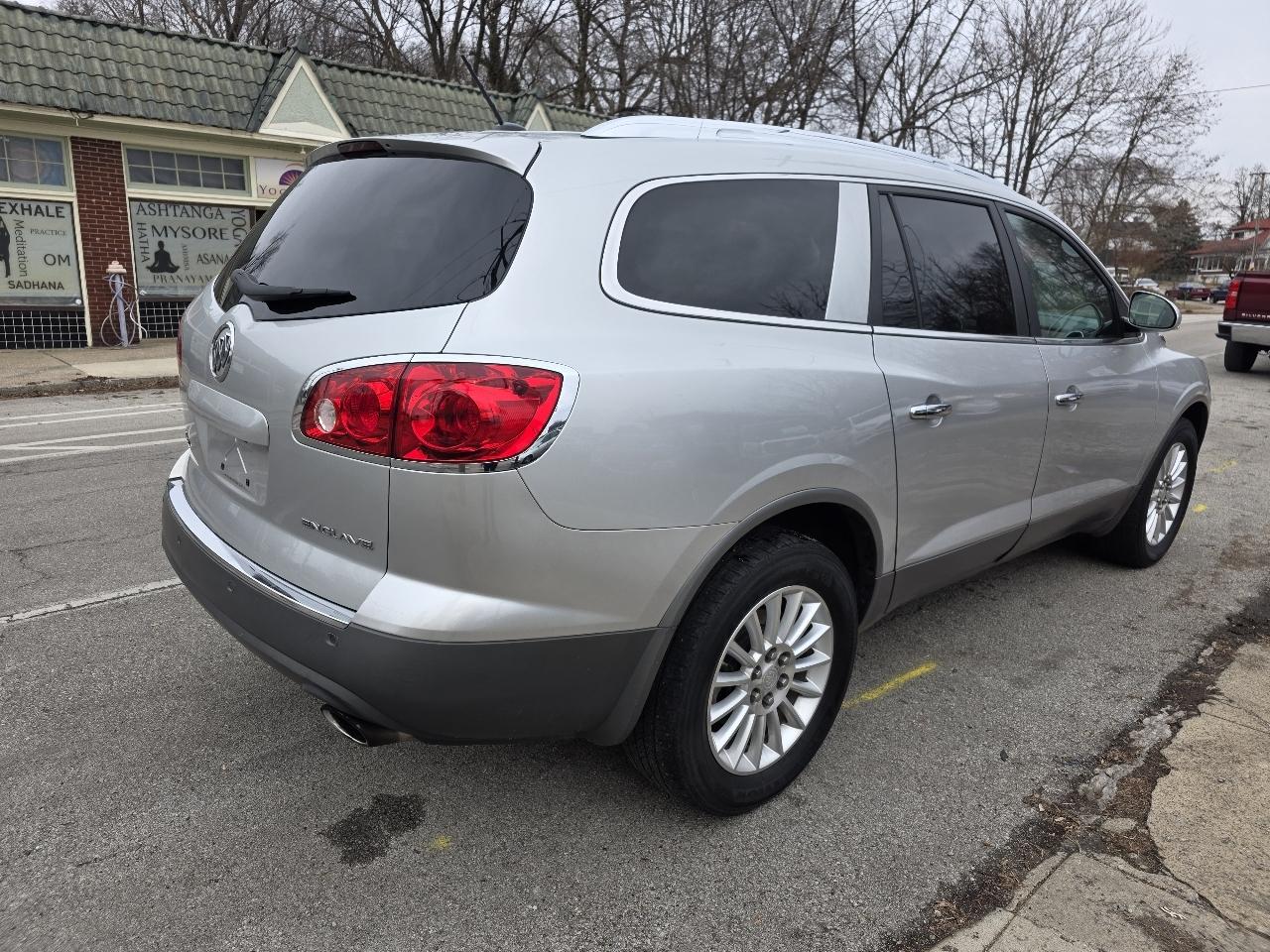 Buick Enclave Leather FWD 2012