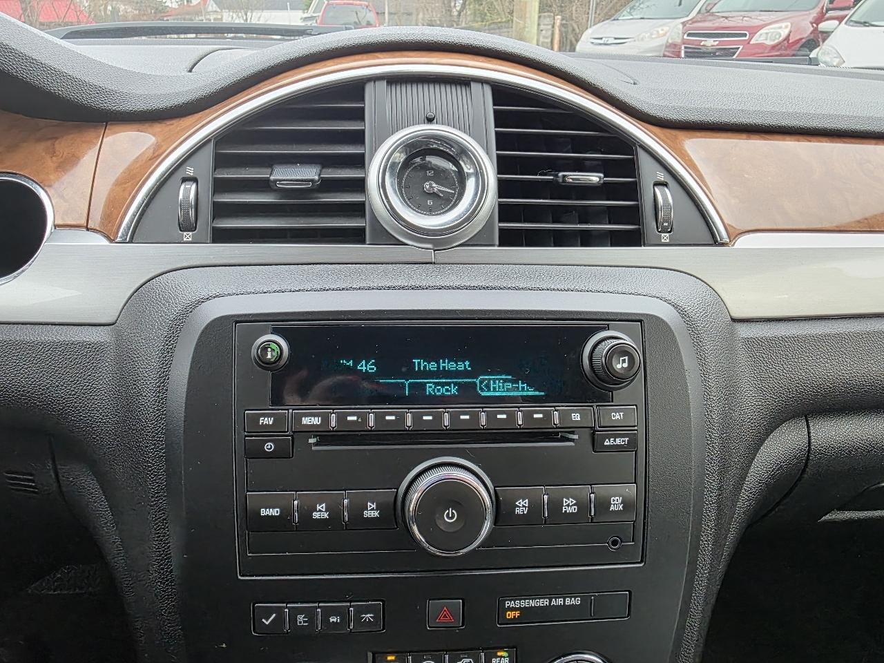 Buick Enclave Leather FWD 2012