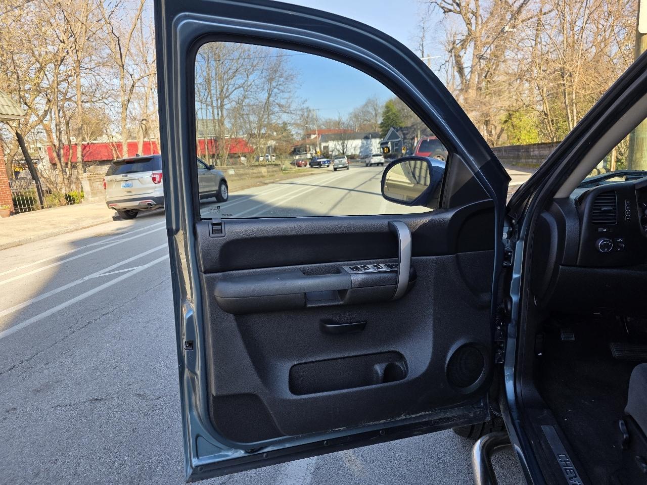 Chevrolet Silverado 1500 LT1 Crew Cab 2WD 2009