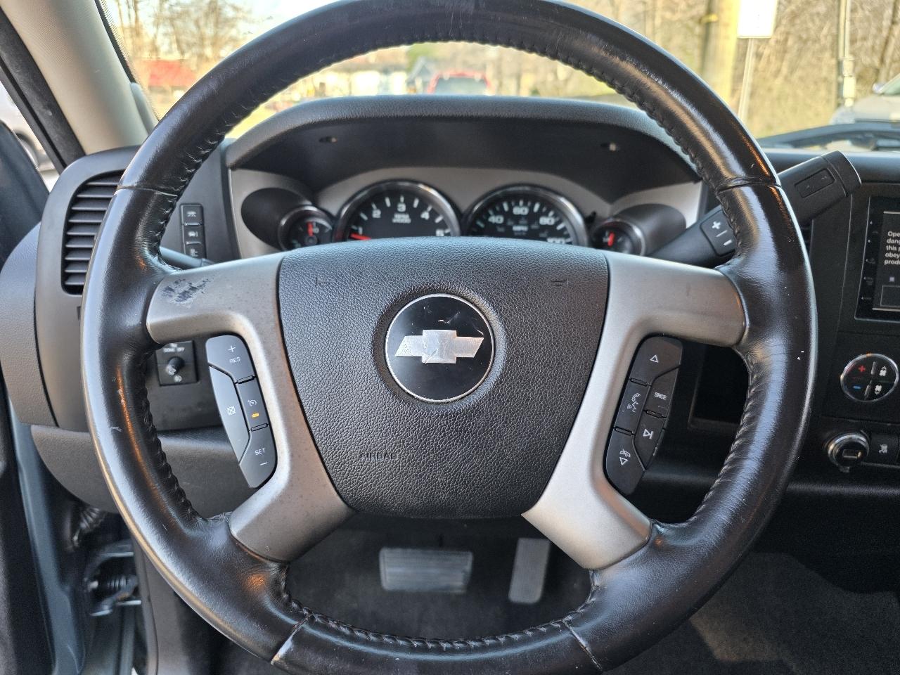 Chevrolet Silverado 1500 LT1 Crew Cab 2WD 2009