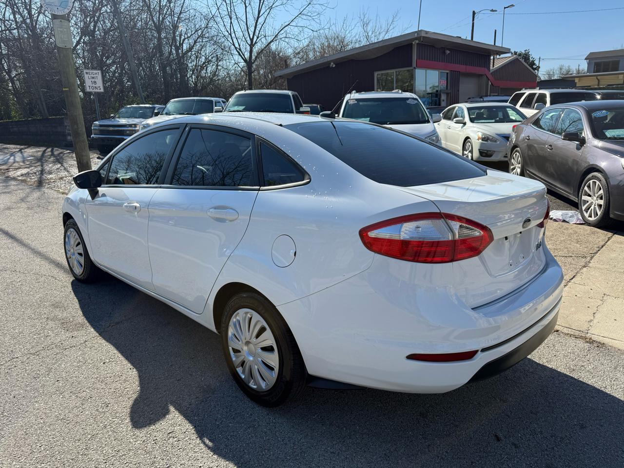 Ford Fiesta S Sedan 2014