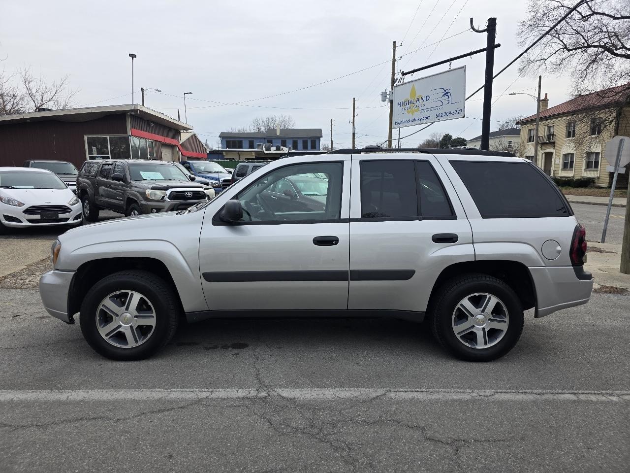 Chevrolet TrailBlazer LS 4WD 2005