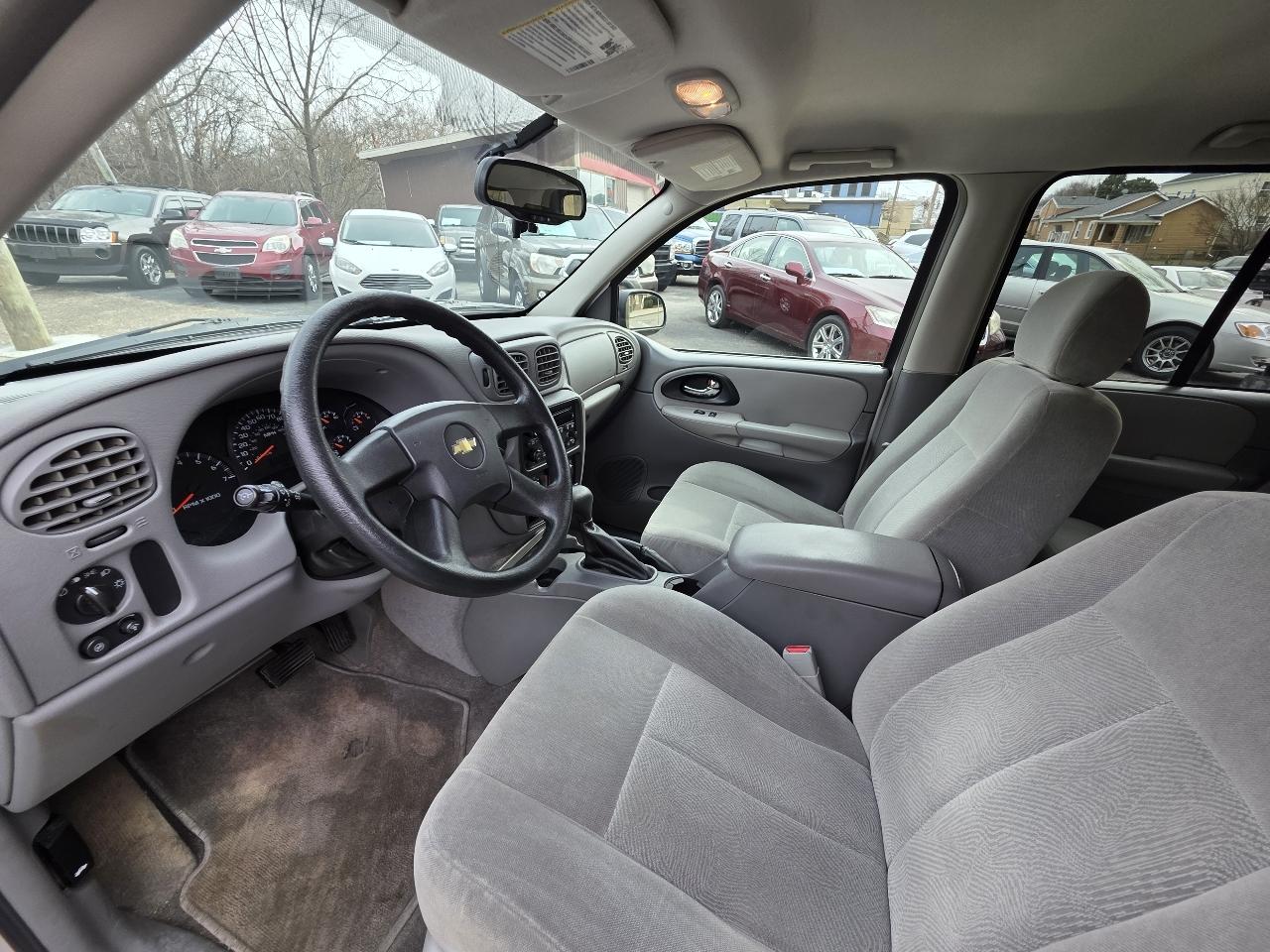 Chevrolet TrailBlazer LS 4WD 2005