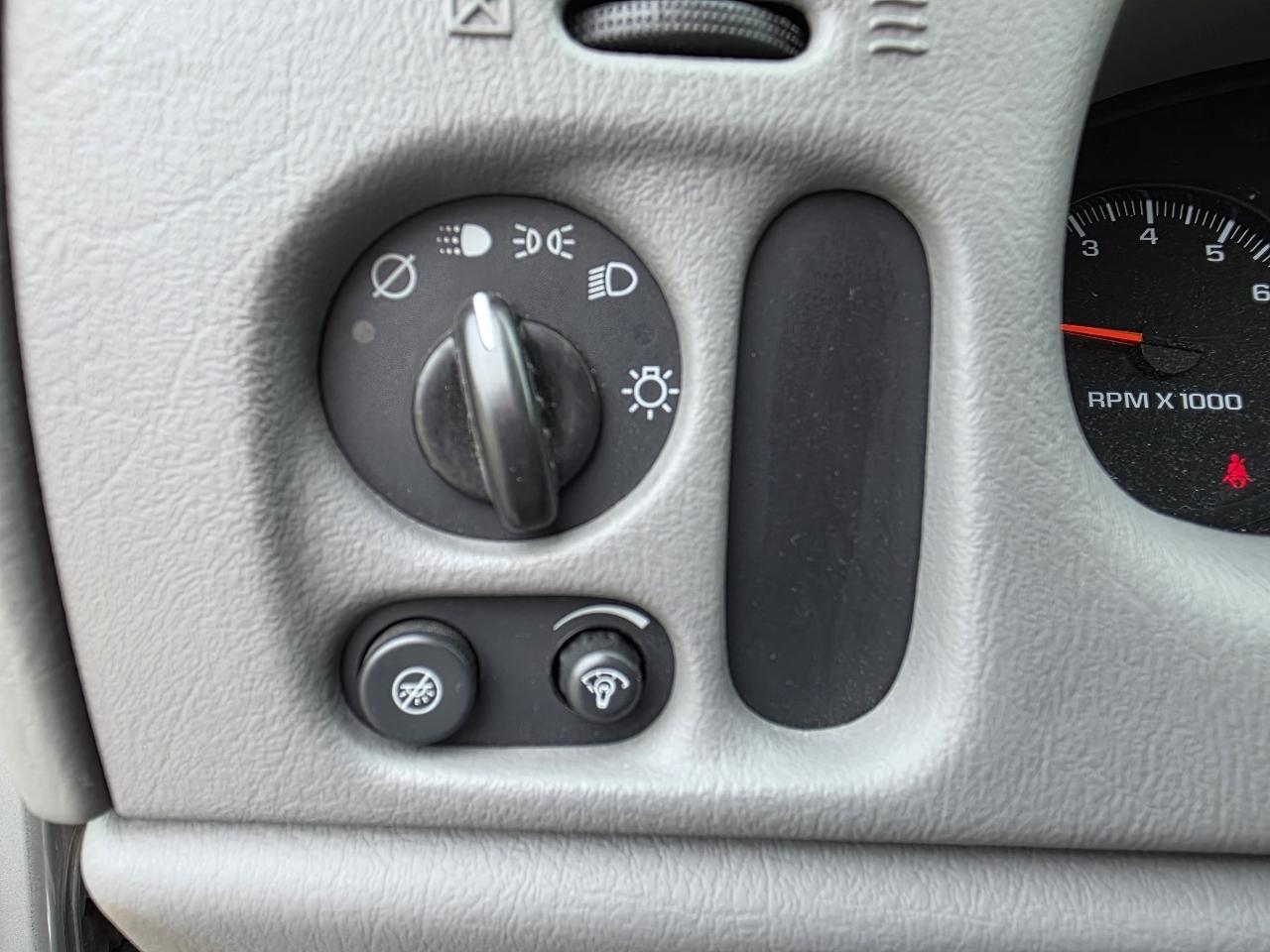 Chevrolet TrailBlazer LS 4WD 2005